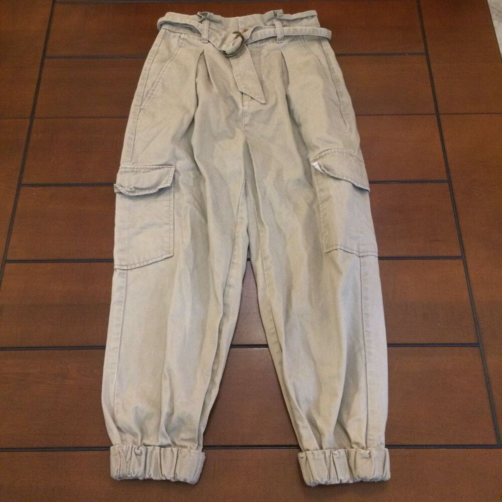 Aritzia Sunday Best paperbag tan jogger pants size 0